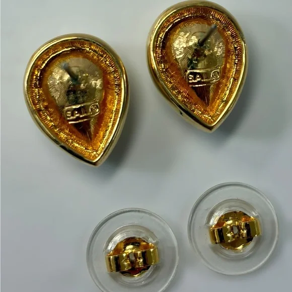 Vintage Swarovski Signed S.A.L Teardrop Crystal Gold-Tone Stud Earrings - Picture 8 of 10